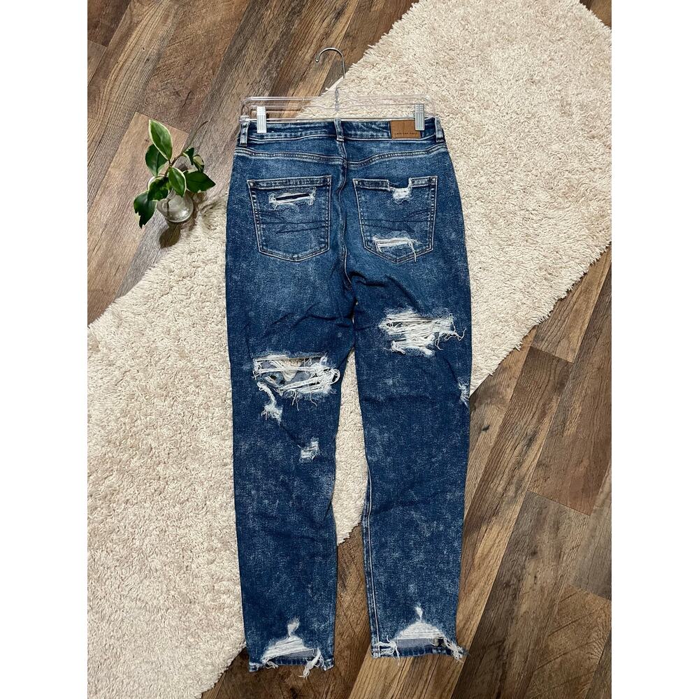 American Eagle Size 4 Regular Acid Wash Stretch Distressed High Rise Mom Jeans - Picture 4 of 8